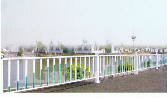 供应安蓝PVC河道护栏庭院护栏草坪护栏道路隔离栏花坛围栏栅栏图片