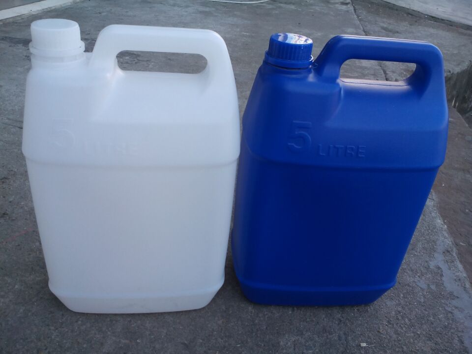 供应广东省5公斤兰色小口化工桶，兰色塑料扁罐，5公斤兰色小口桶，塑料桶