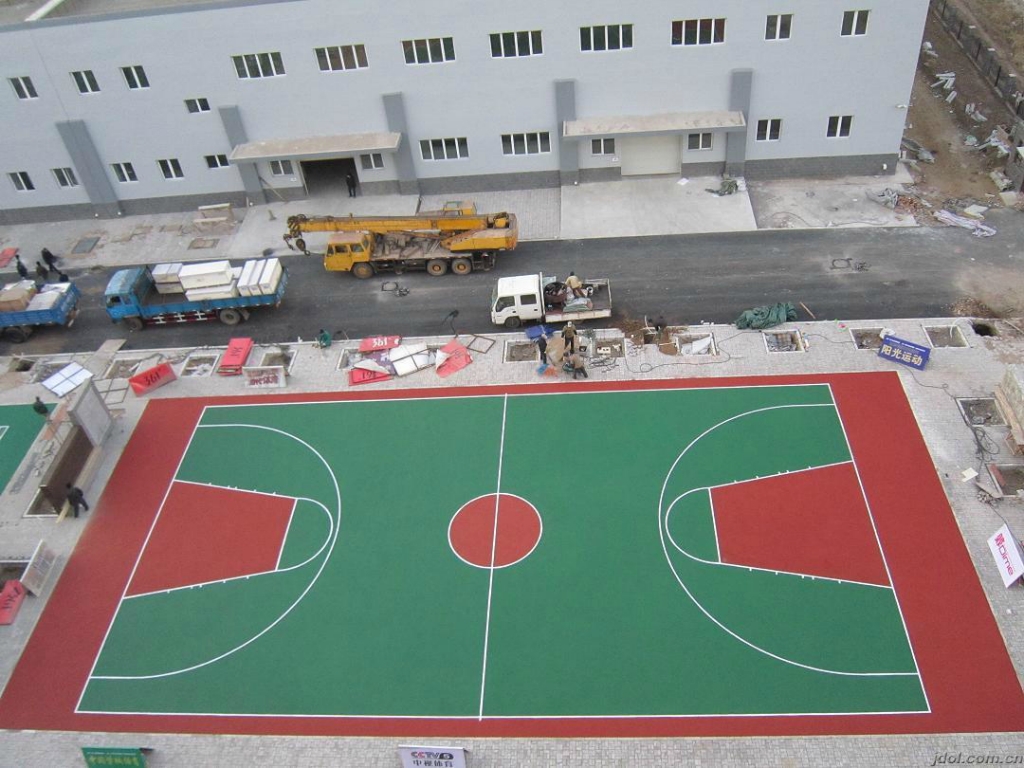 室内外EPDM塑胶篮球场施工建设羽毛球网球场地包工图片