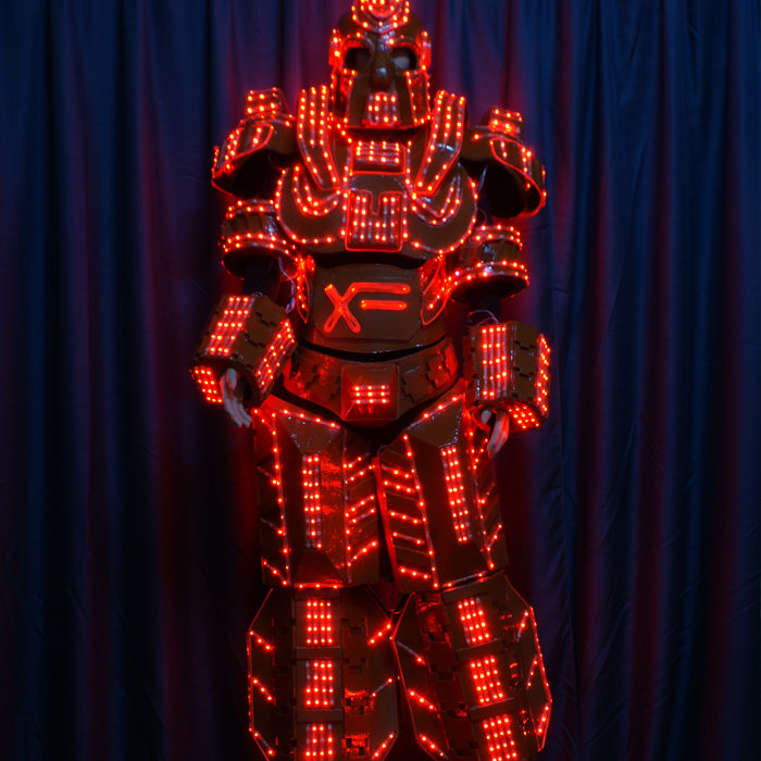 供应天创LED发光机器人舞台演出服装 全彩LED发光高跷3D机器人服 LED舞台发光表演 夜晚游行发光服饰