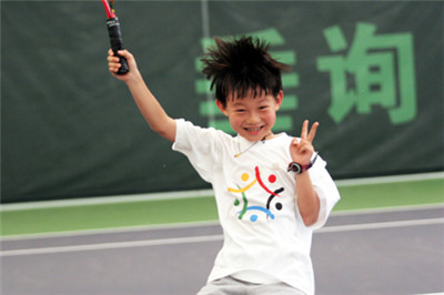 供应青少年儿童网球启蒙课程，上海网球培训，上海网球教练，上海网球培训班图片
