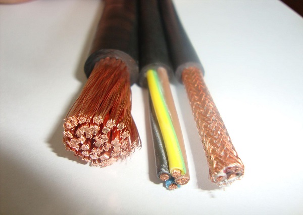 供应柔性连接电缆耐油柔性电缆柔性电缆厂家图片