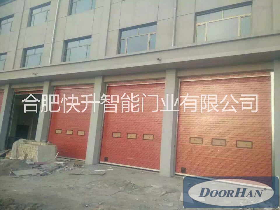 徐州最专业的 电动门 徐州钢板滑升门 电动提升门厂家图片