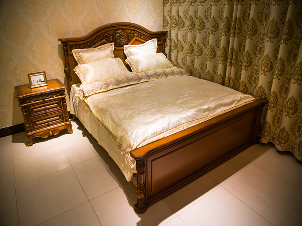 供应欧式套房家具款式新颖环保无甲醛卧室家具床