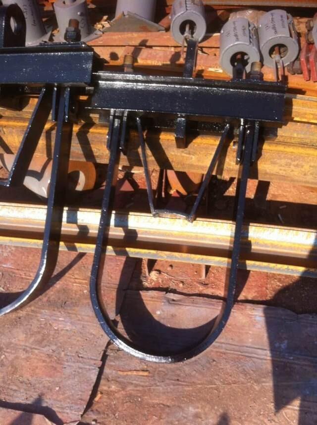 供应用于消防管道上面的消防管道管托 可变弹簧支吊架标准 批发综合管道支吊架 支吊架公司