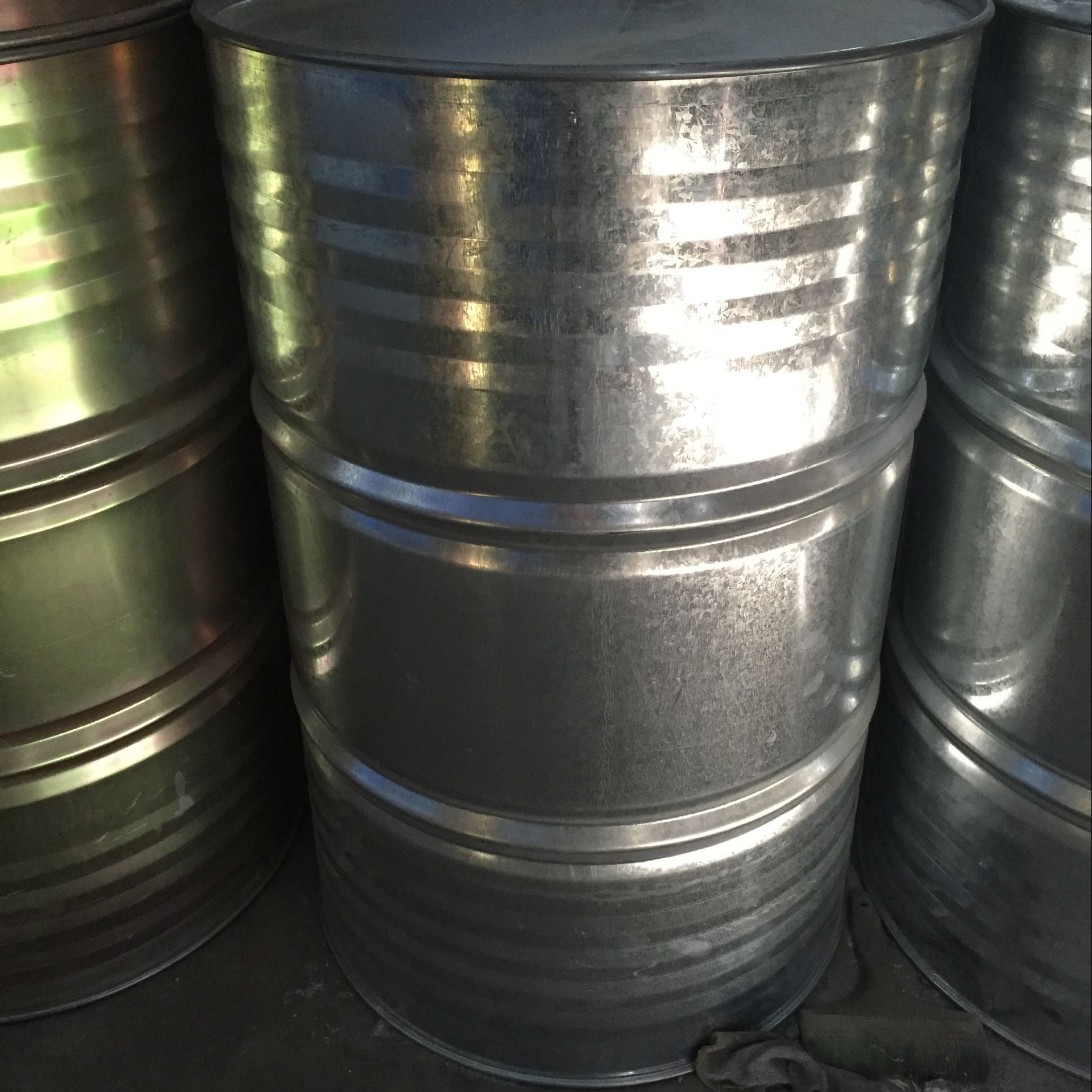 济宁市200升镀锌桶，烤漆桶，钢塑桶厂家供应200升镀锌桶，烤漆桶，钢塑桶