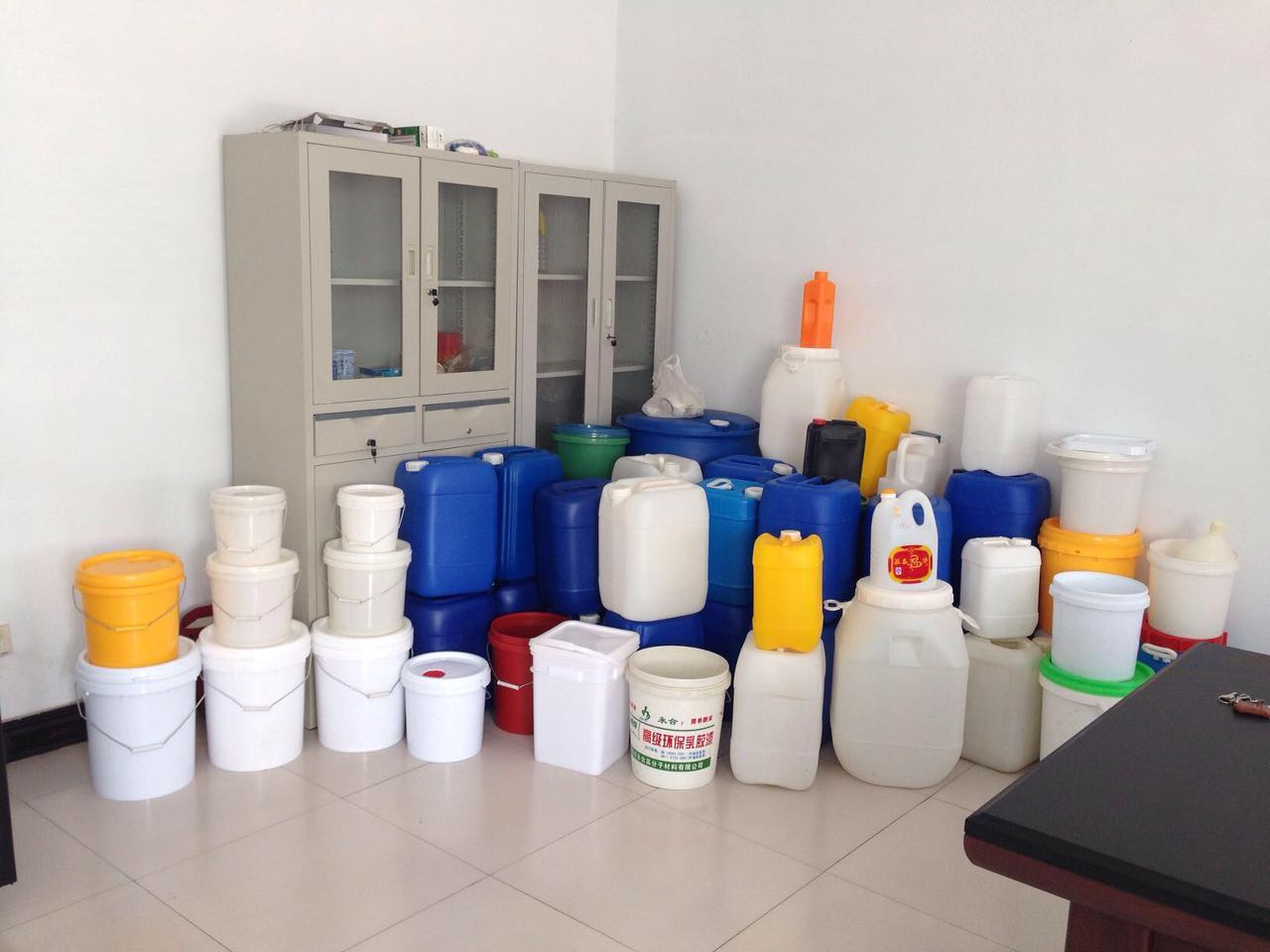 供应1000L塑料桶生产厂家 1000L塑料桶批发价格