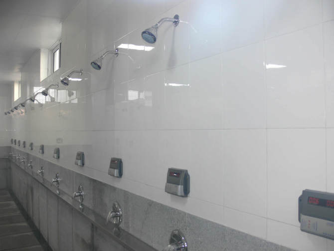供应新疆学校水控系统热水投资计费控制、插卡水龙头