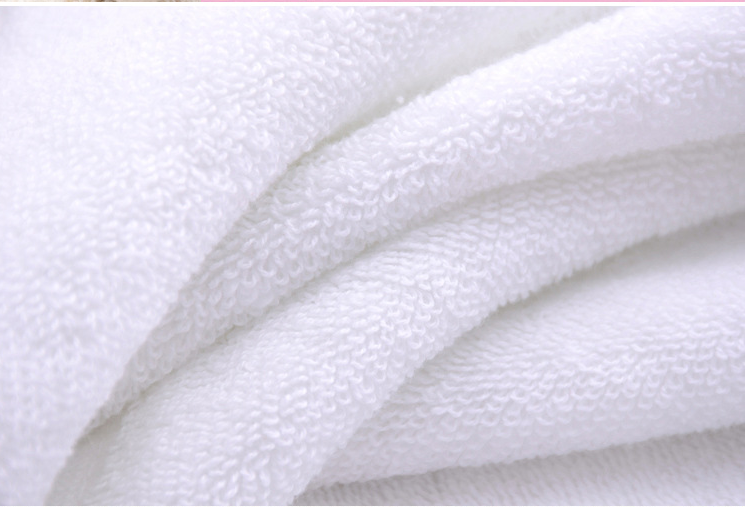 供应酒店专用白色毛巾浴巾 面巾 地巾 全棉白色纱支双股线 500g大浴巾