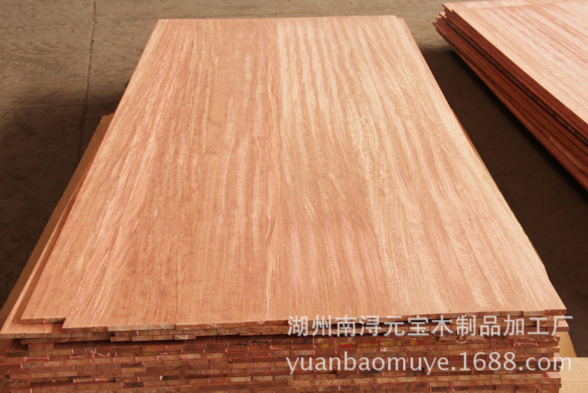供应用于家具生产的巴西花梨木直拼板材