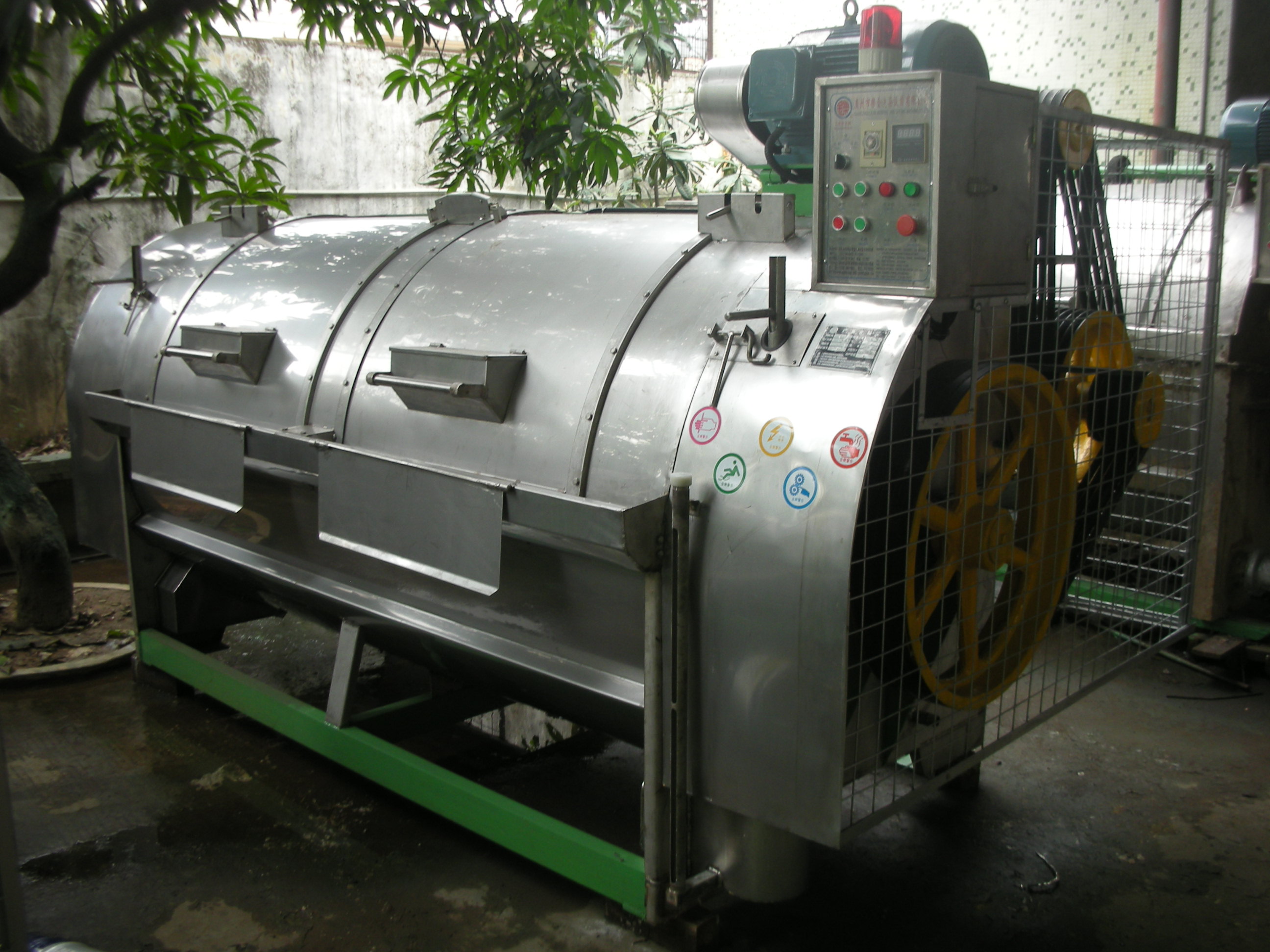 供应XGP系列工业550磅洗水机