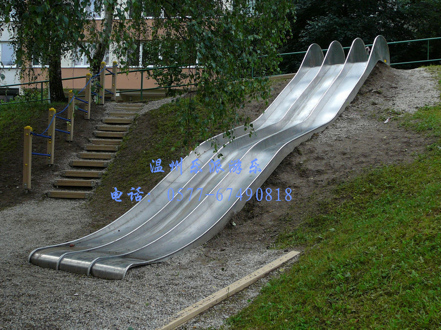户外大型 定制不锈钢滑梯供应户外大型 定制不锈钢滑梯