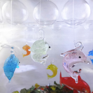 盐城市鱼缸玻璃小饰品彩色玻璃夜光海豚厂家