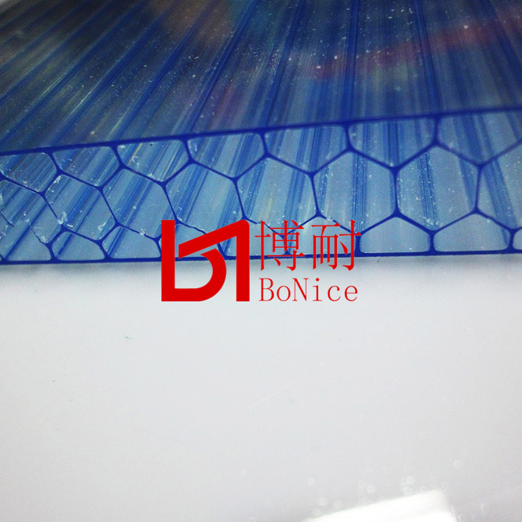 供应8MM蜂窝阳光板8MM蜂窝阳光板，大自然的结构，最稳定的结构板材