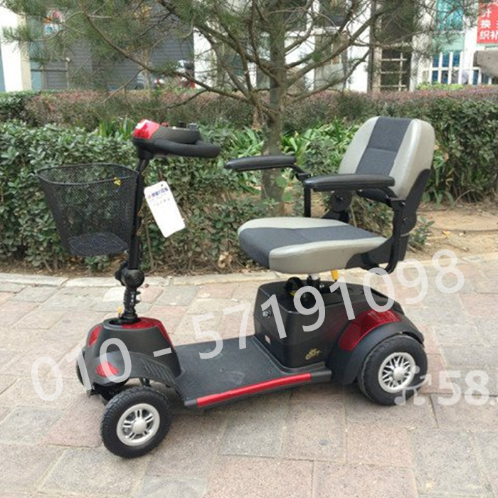 供应美利驰S247老年电动代步车残疾人进口代步车全国正品包邮