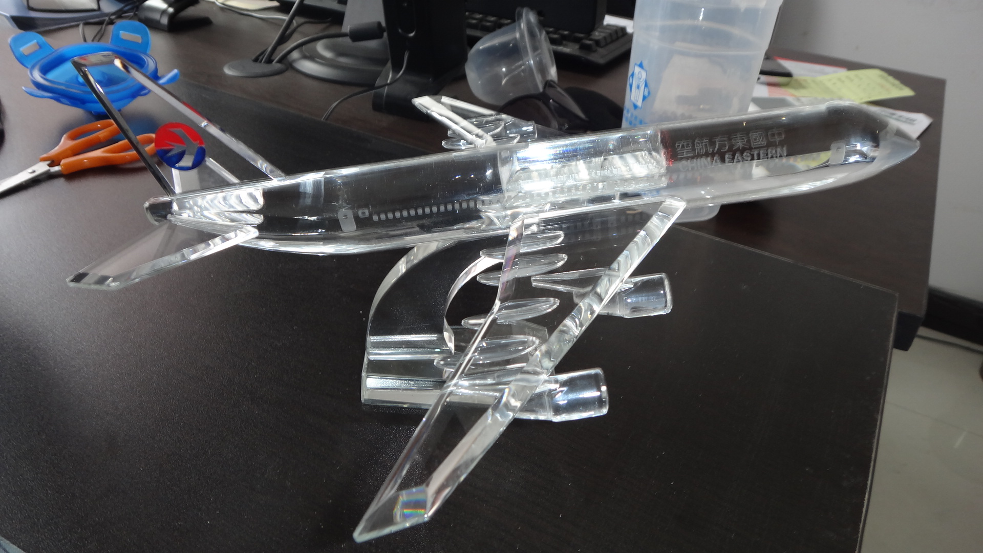 供应西安水晶飞机模型制作图片