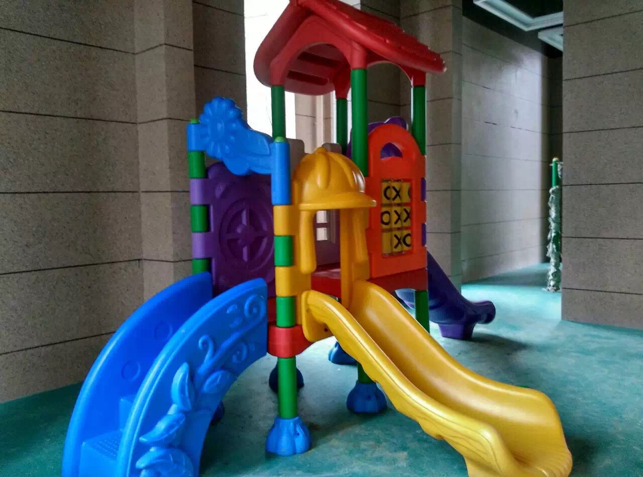 供应儿童游乐设施,大型组合滑梯批发