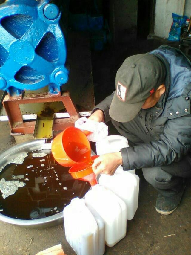 岳阳市土榨茶油，茶籽厂家