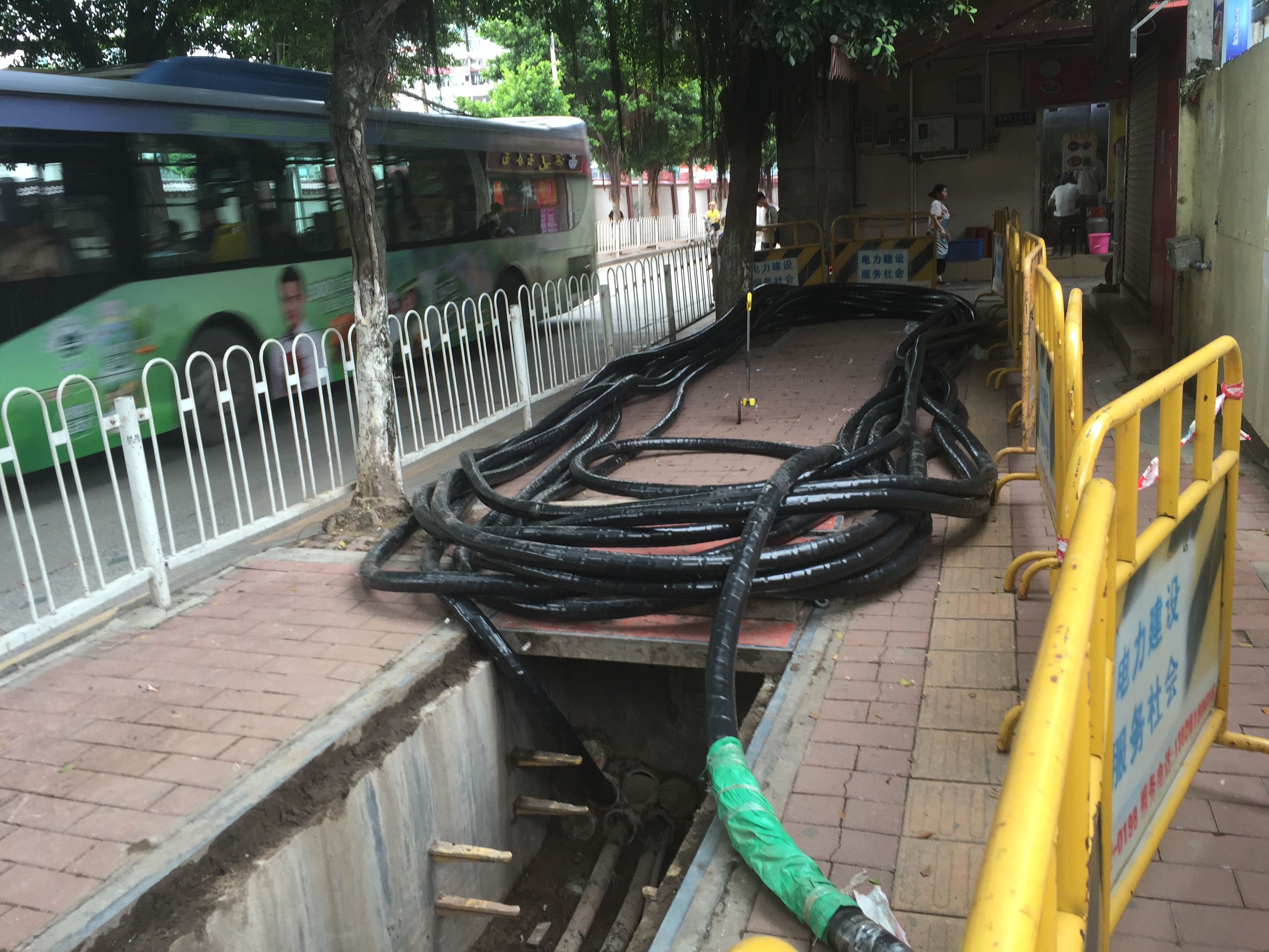 广州24小时上门回收二手电缆  广州电缆回收厂家  废旧电缆回收