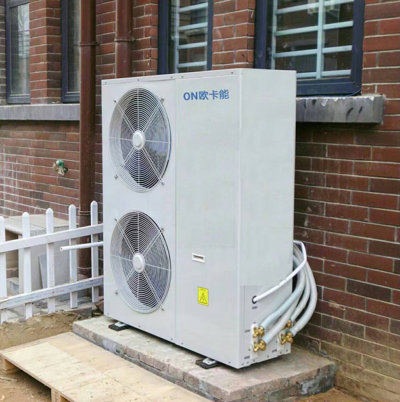 供应学校空气能热泵热水器/绿色环保/热泵热水机安装简便快捷