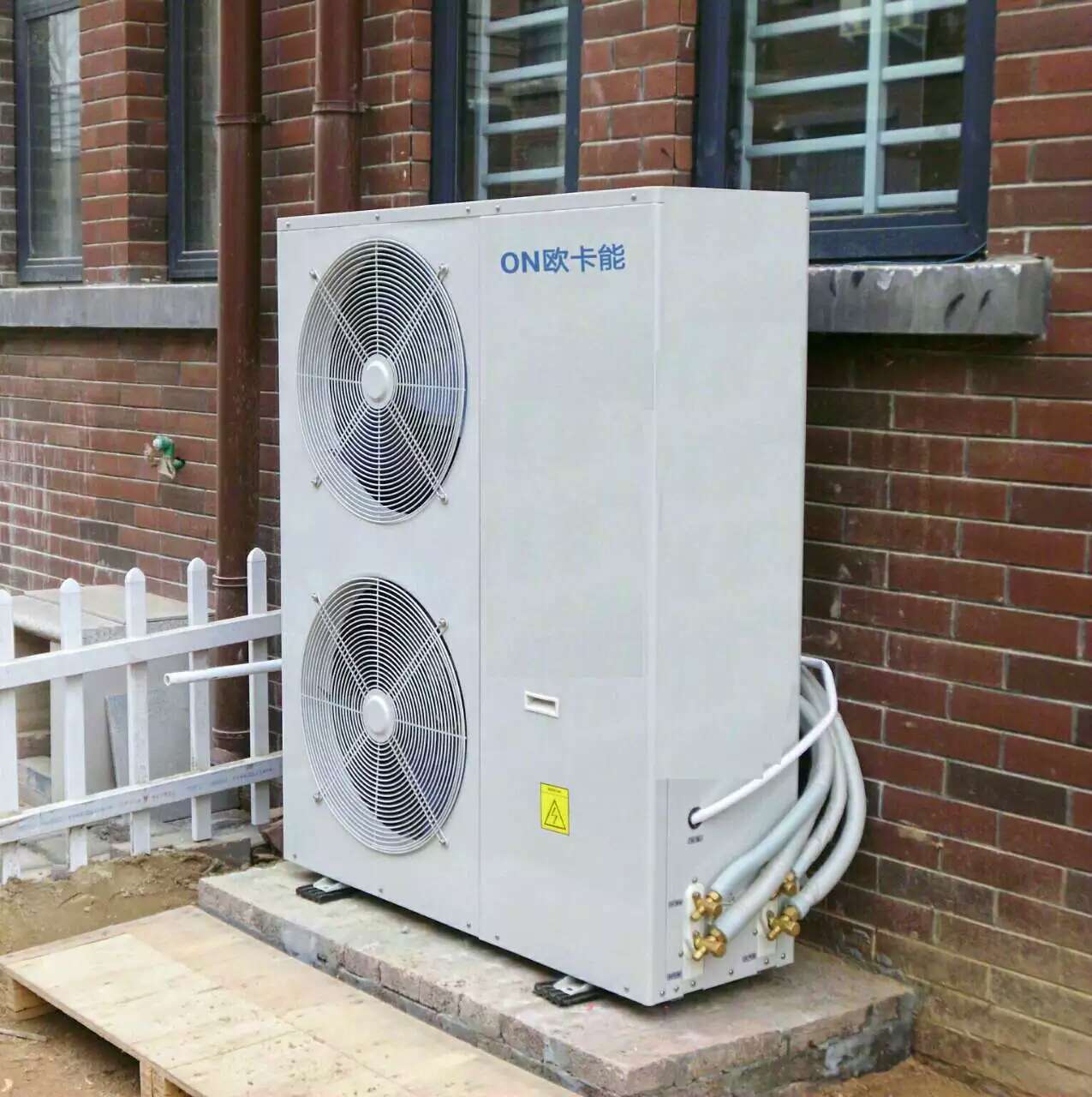 供应欧卡牌空气能热泵北方部分学校使用