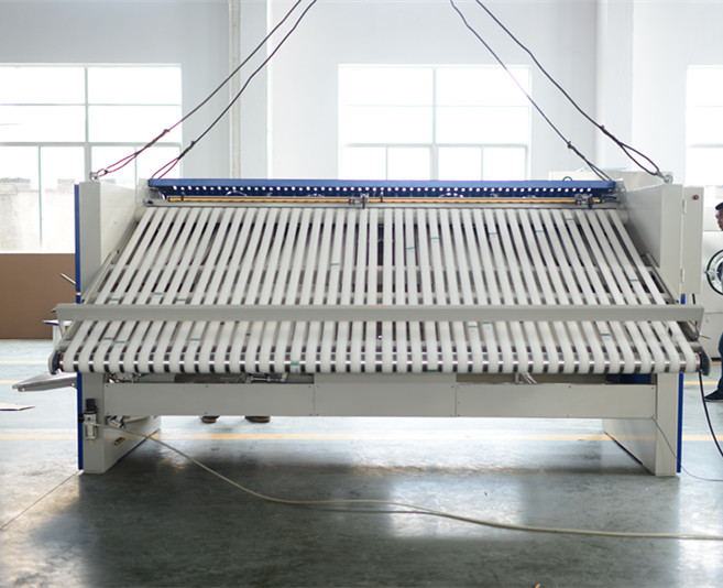 自动台布折叠机，床单被罩折叠机，一次性布草折叠机，工业折叠机