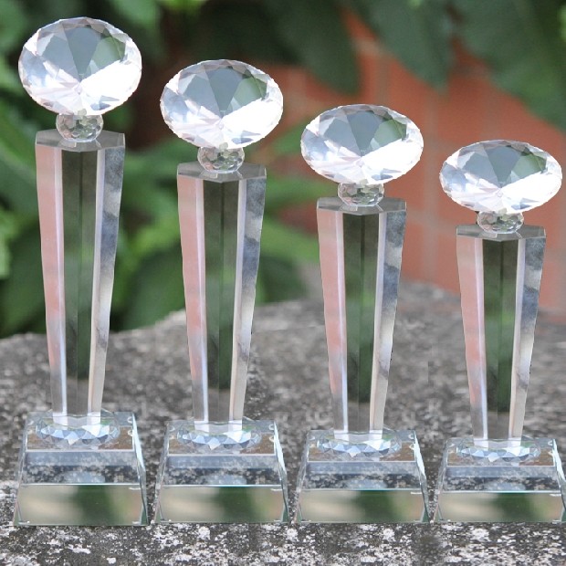 供应水晶奖杯/上海水晶奖杯在那订做.表彰企业员工奖杯-水晶奖杯