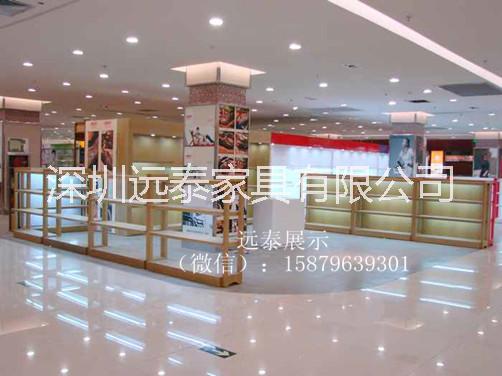 品牌鞋店皮具展示深圳订做展柜厂家图片