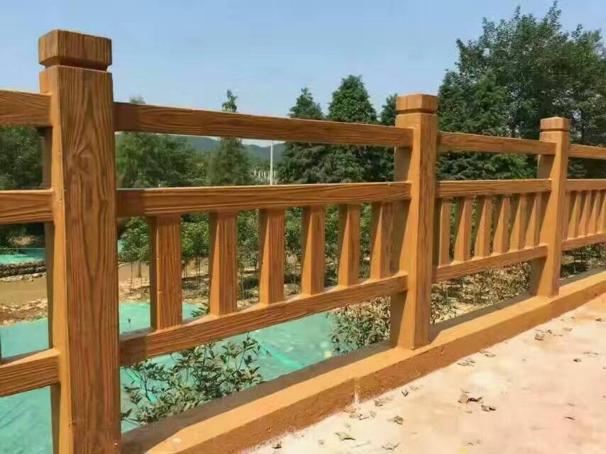 厂家直销仿木纹栏杆，仿木护栏