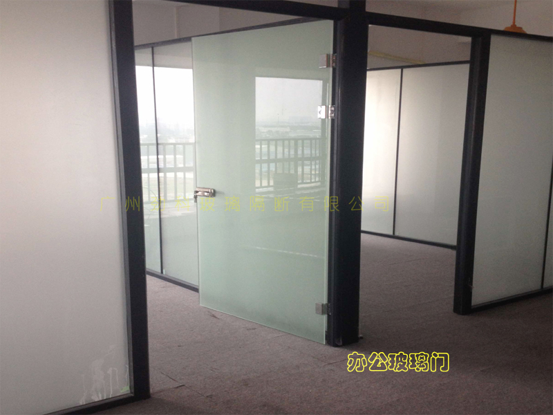 广州番禺办公室铝合金玻璃隔断厂家定制地弹璜办公门图片