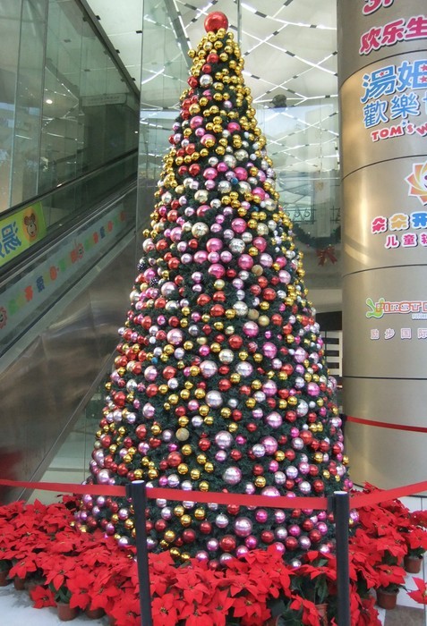 北京大型圣诞树安装，北京圣诞树制作厂家，商场圣诞装饰大型圣诞节装饰图片