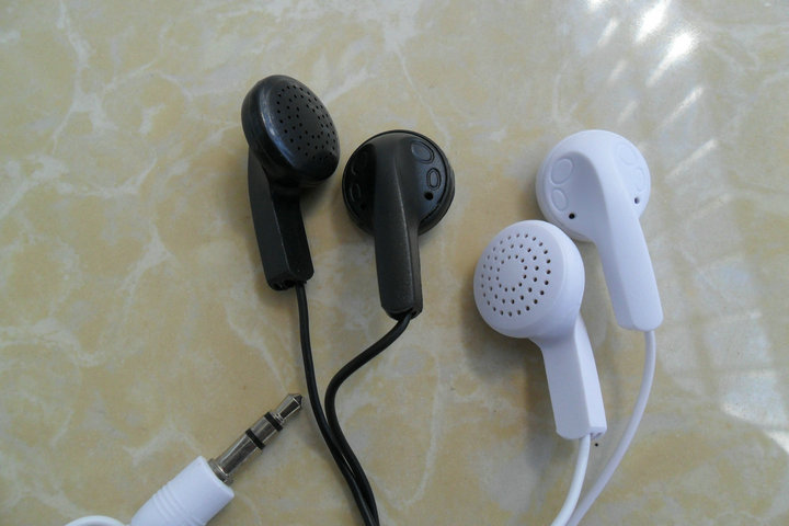 中低档mp3耳机 汕头中低档耳机厂家 深圳中低档mp3耳机批发
