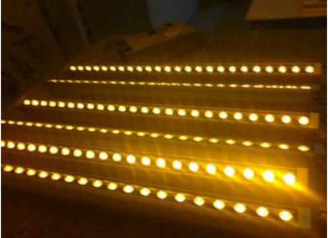 湖北LED护栏管LED数码管LED洗墙灯LED线条灯批发量大从优