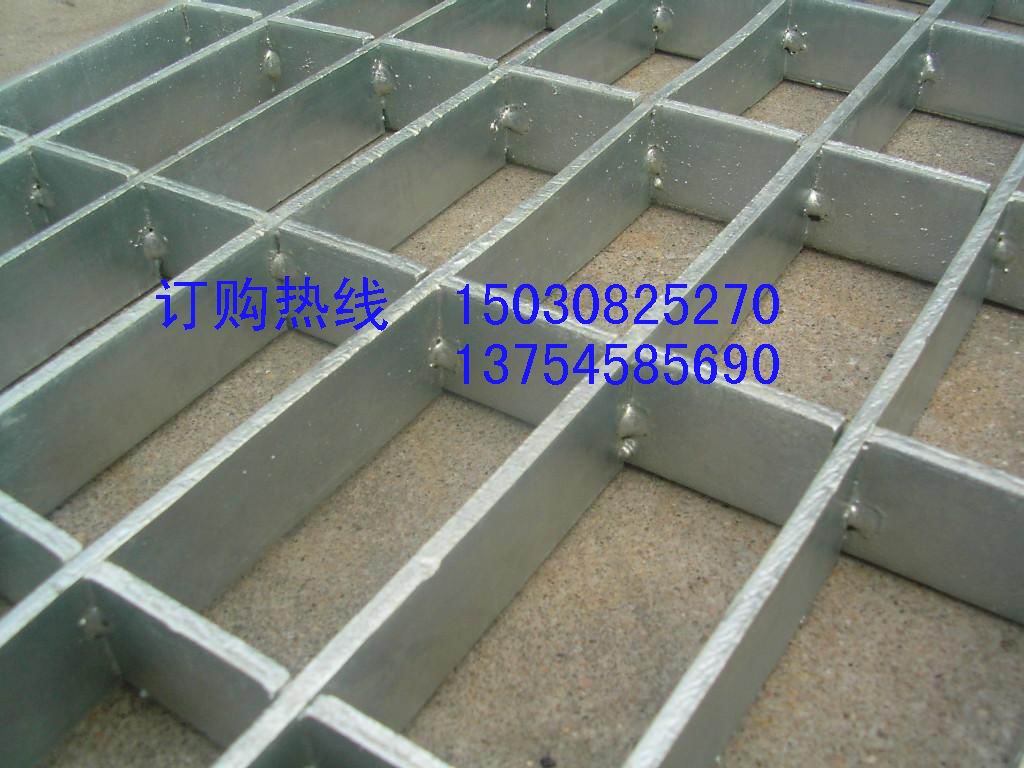 供应百峰热镀锌钢格板厂家 插接钢格板 复合钢格板