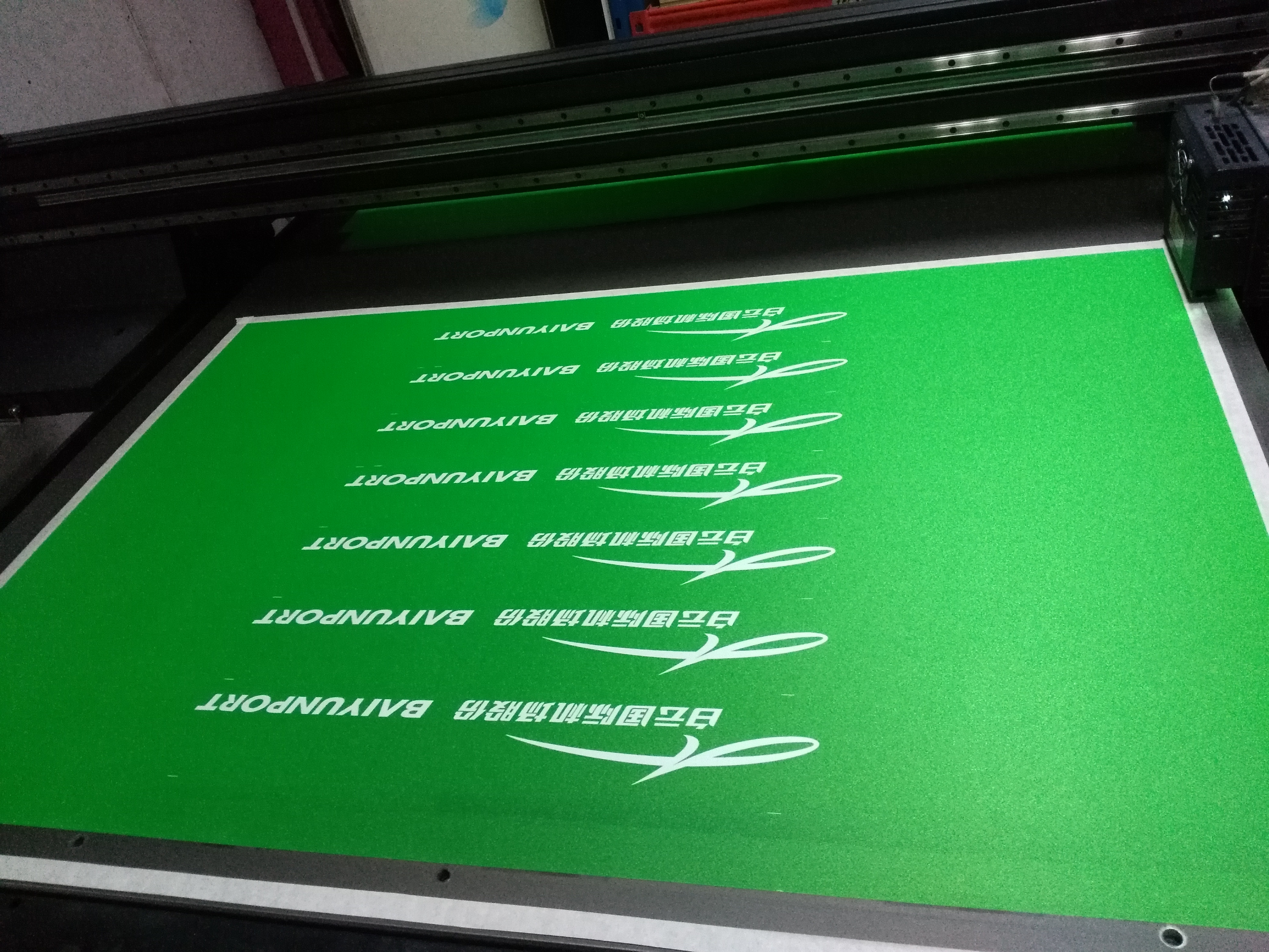 UV平板喷绘加工亚克力高清UV平板加工一张起印进口UV平板喷绘加工图片