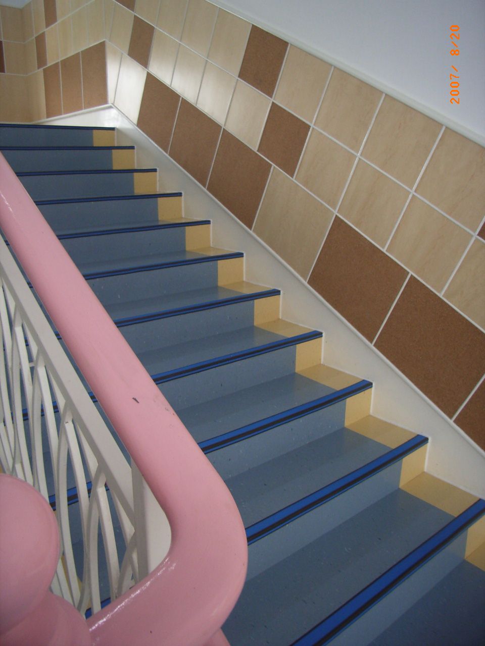 PVC地板PVC地板 PVC多层复合卷材地板PVC儿童地板PVC运动地板