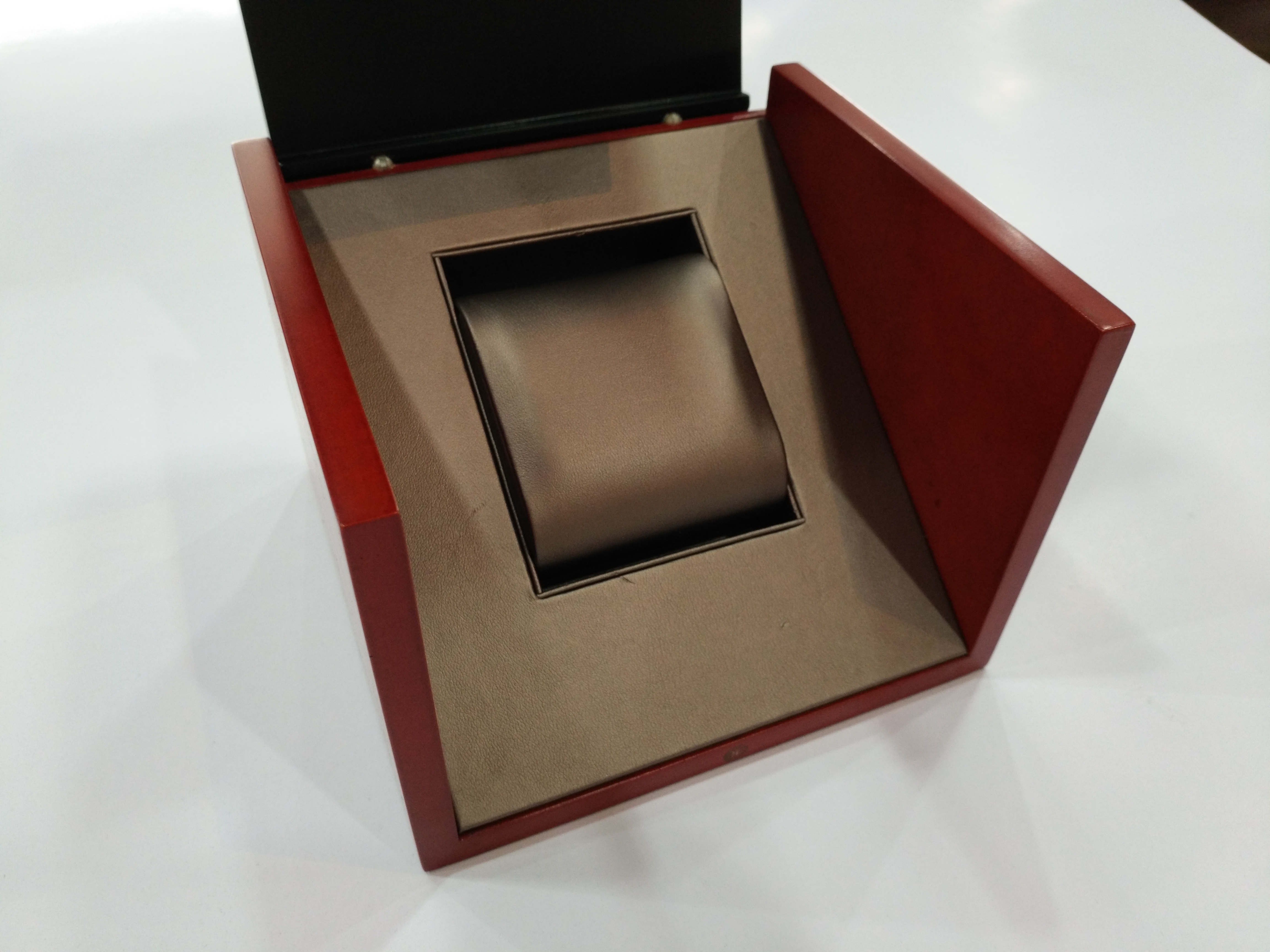东莞手表盒厂 喷漆木头盒 手表包装盒 枕头手表盒 斜面表盒