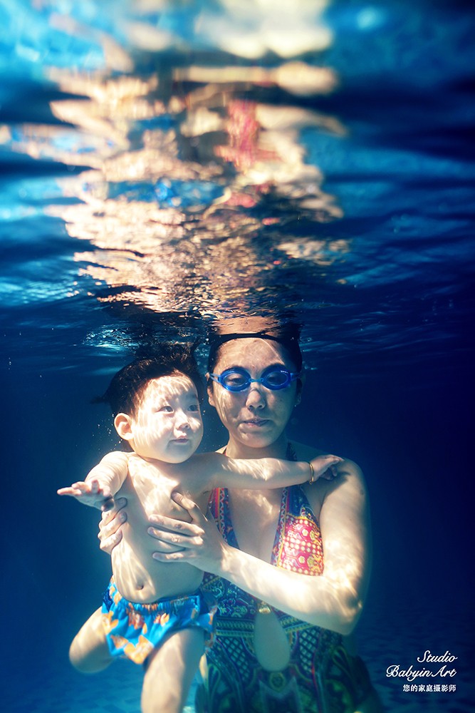 冬季宝宝最佳运动——优瑞亲子游泳图片