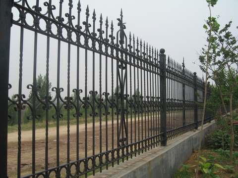 郑州市河南安麦斯建筑护栏/欧式铁艺护栏厂家