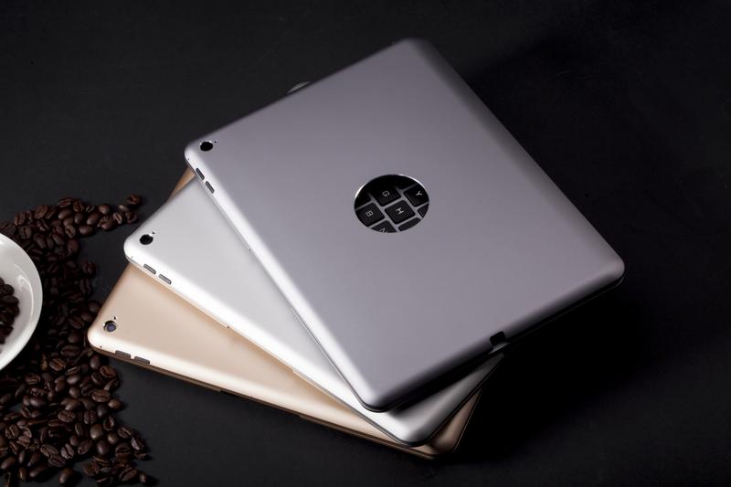 厂家直销iPad Air2/iPadPro9.7全铝合金7彩背光蓝牙键盘带移动电源蓝牙键盘 iPadPro9.7蓝牙键盘