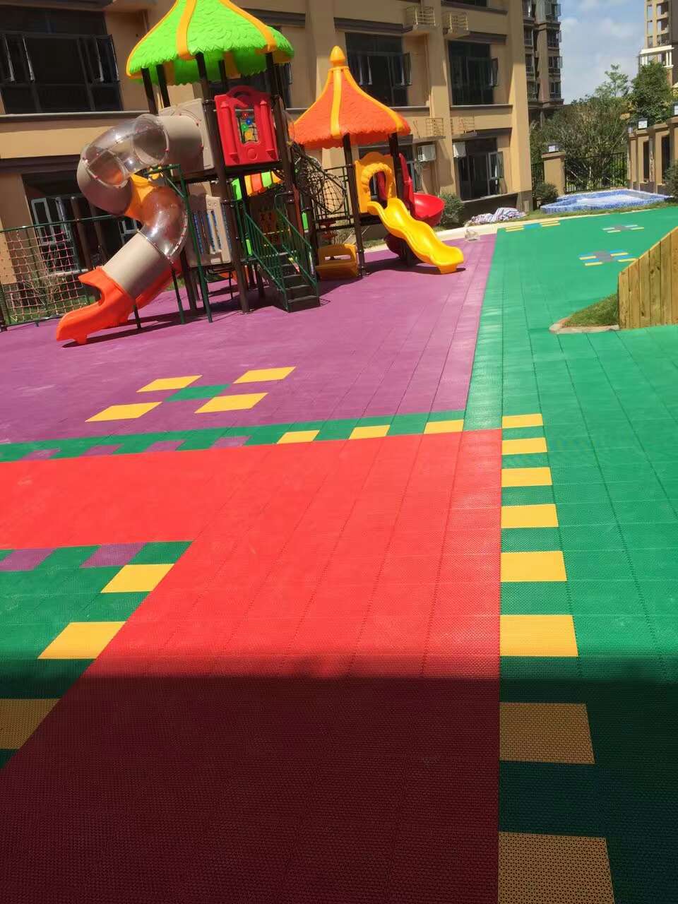 悬浮地垫 幼儿园地垫批发安装