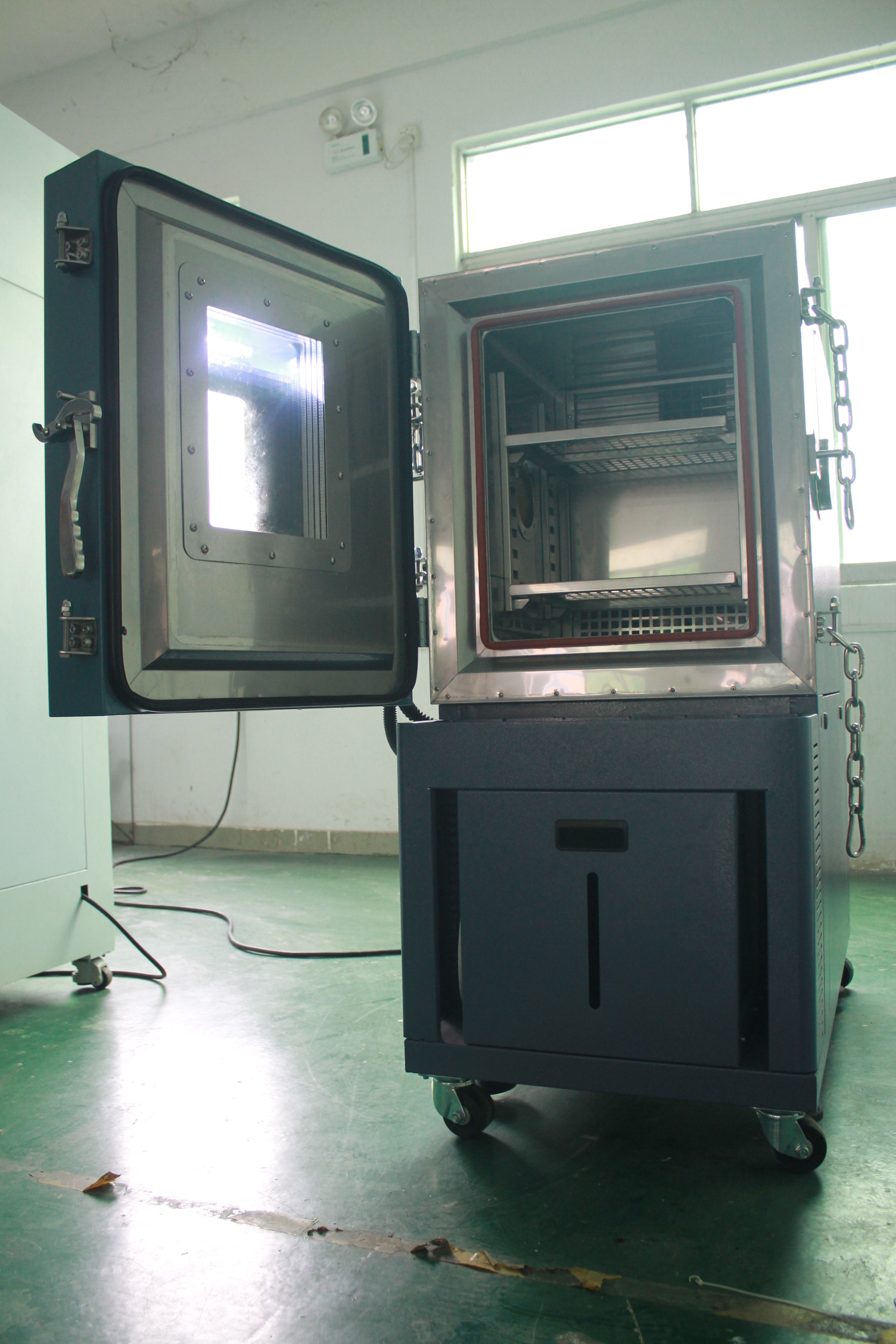 东莞市高低温试验箱/高低温试验箱厂家厂家高低温试验箱/高低温试验箱厂家/可程式高低温试验箱