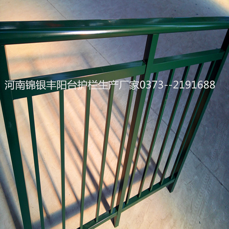 热镀锌钢阳台护栏 小区阳台防护栏 河南新乡组装式阳台护栏生产厂家