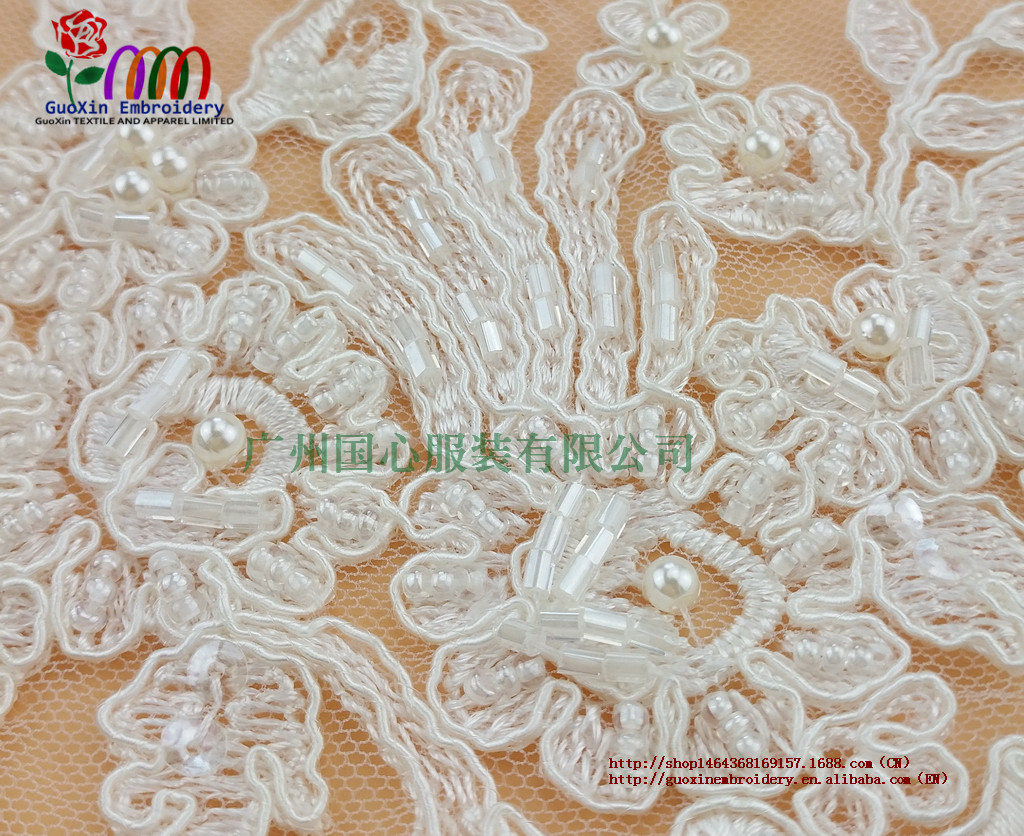 白色钉珠蕾丝面料 蕾丝面料针织服装服饰 优雅气质