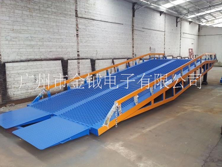 液压登车桥 装卸平台 货柜平台广东厂家直销起重装卸设备升降台