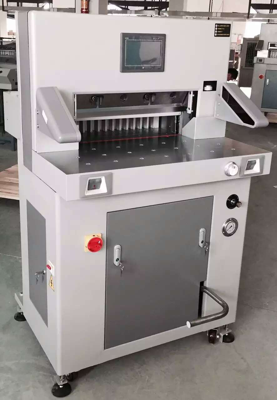 670重型液压切纸机 海南图文办公设备切纸机供应厂家 工业切纸机图片