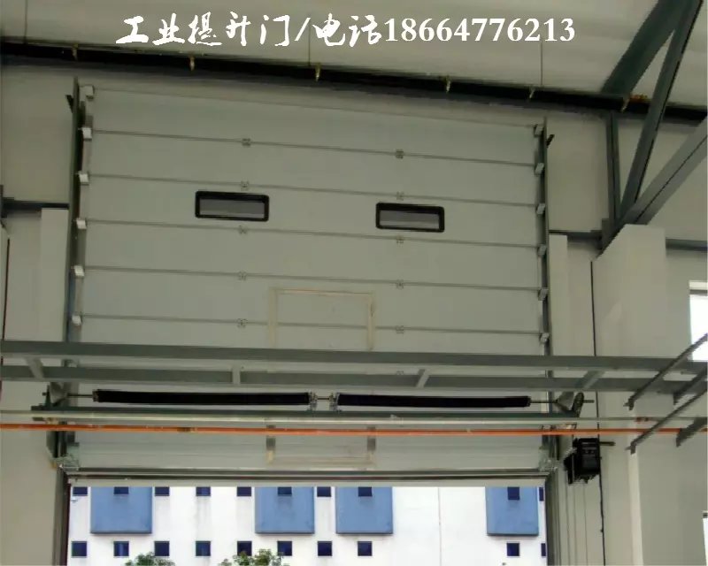 广州市彩钢板工业提升门厂家