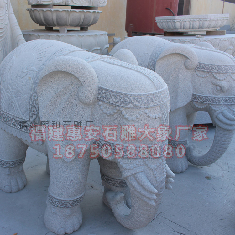 小尺寸的石雕大象饰品惠安石匠精细雕刻欢迎来电咨询石材大象价钱图片