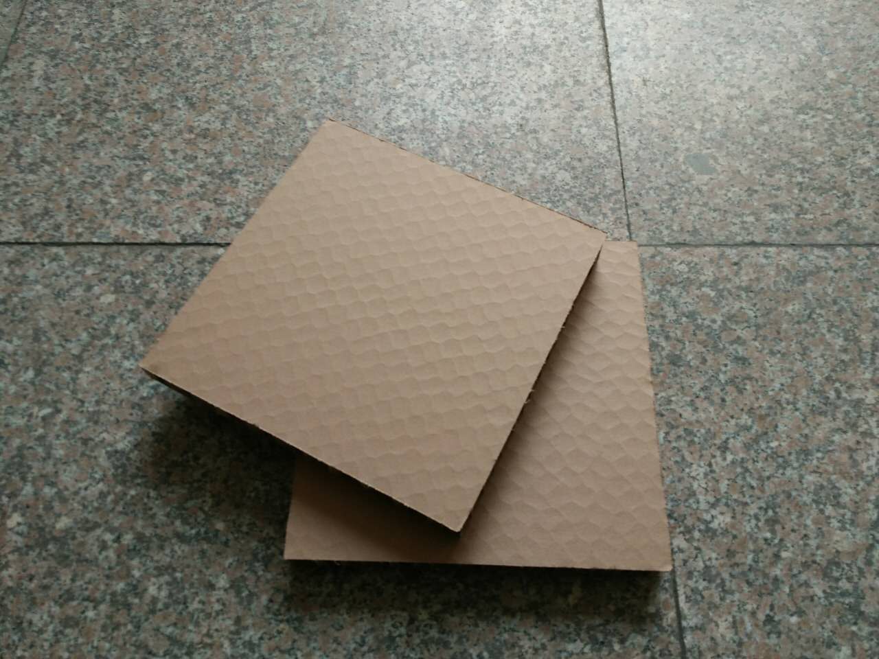 青岛市蜂窝纸板 蜂窝板 垫板 纸板厂家