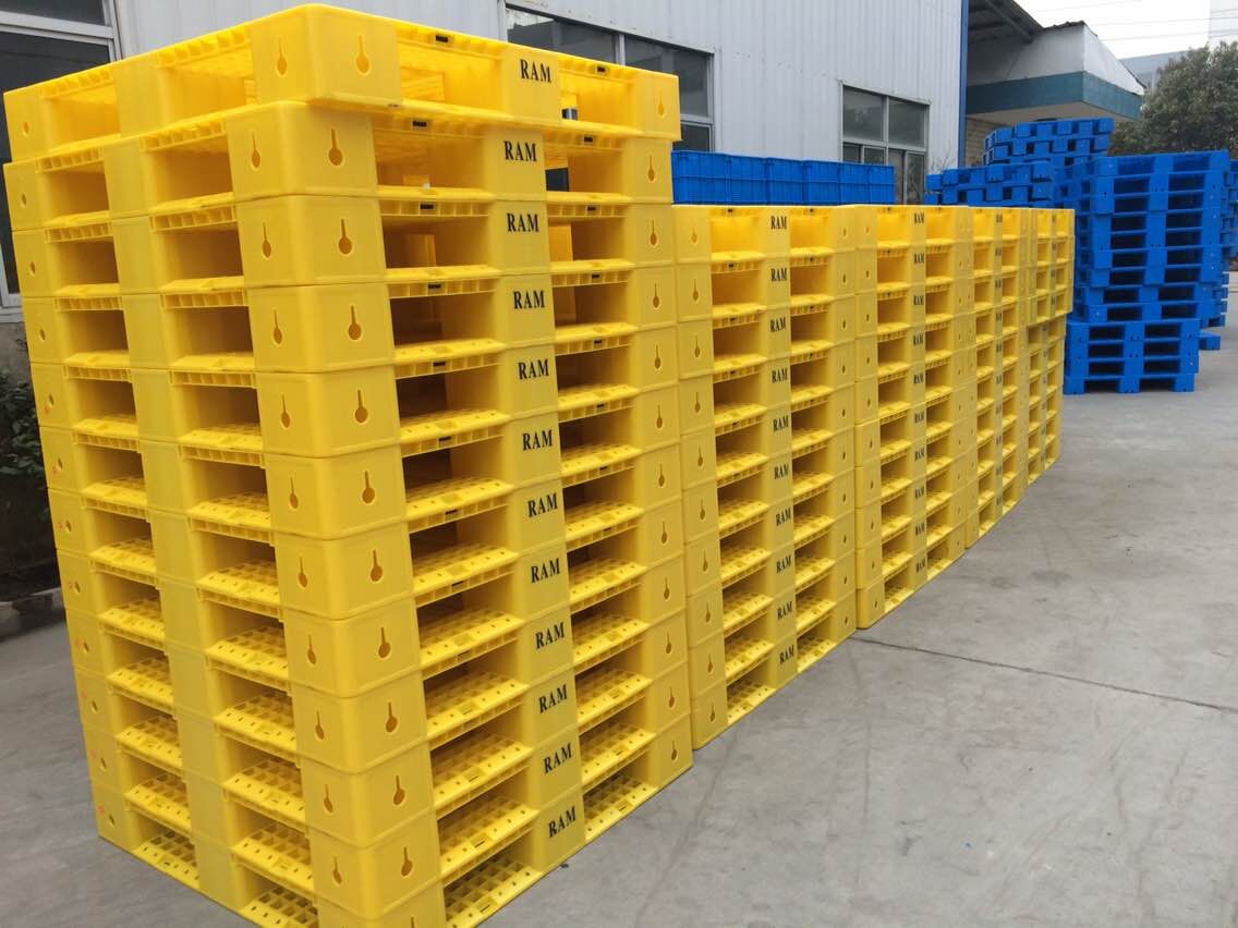 200L塑料桶200L塑料桶 化工桶 带铁箍桶 远途运输供应江苏无锡上海厂家直销
